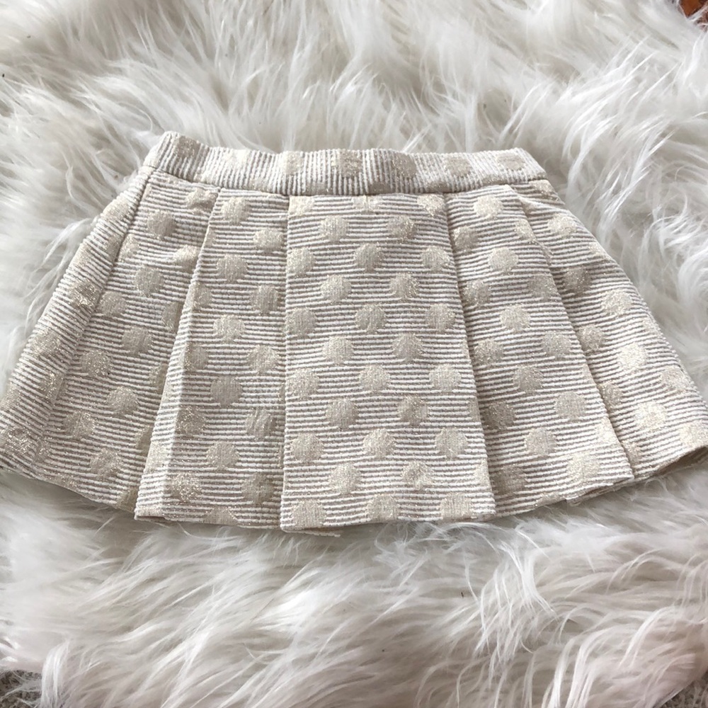Kate Spade crepe pleated skirt! 🌸
